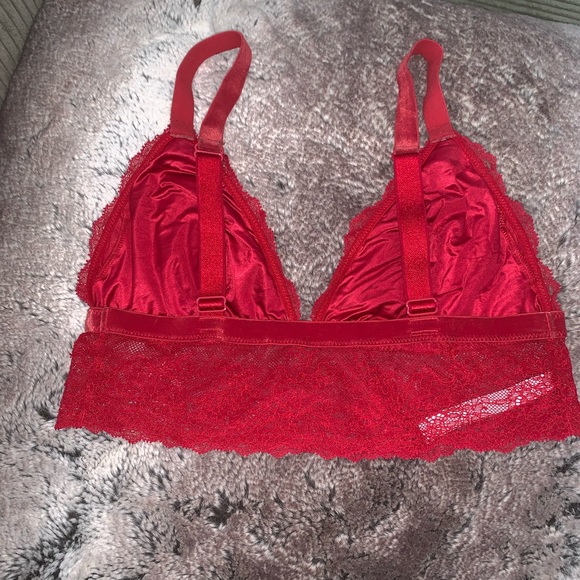 Victoria’s Secret Red Lace Bralette - Picture 3 of 3